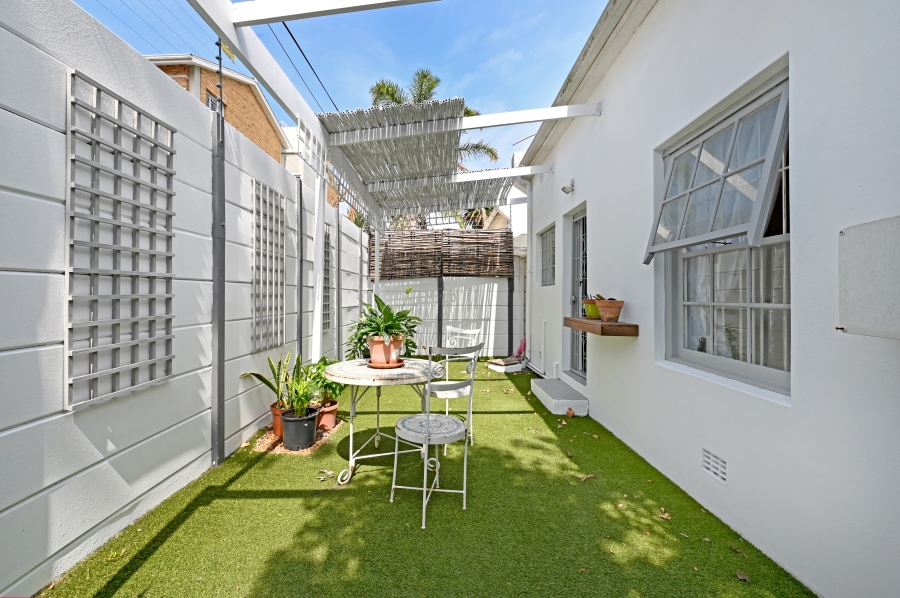 2 Bedroom Property for Sale in Kenilworth Western Cape